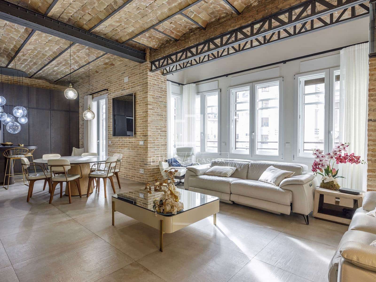 4 slaapkamer Appartement te huur in Valencia stad - € 5.000 (Ref: 10042205)