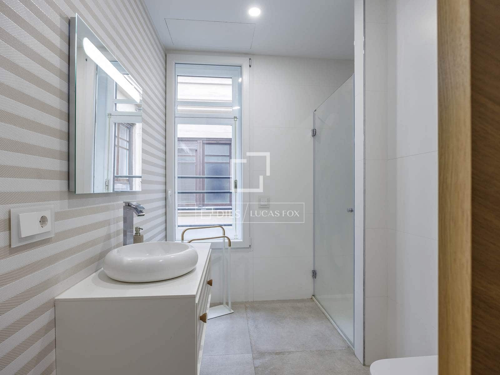 4 slaapkamer Appartement te huur in Valencia stad - € 5.000 (Ref: 10042205)