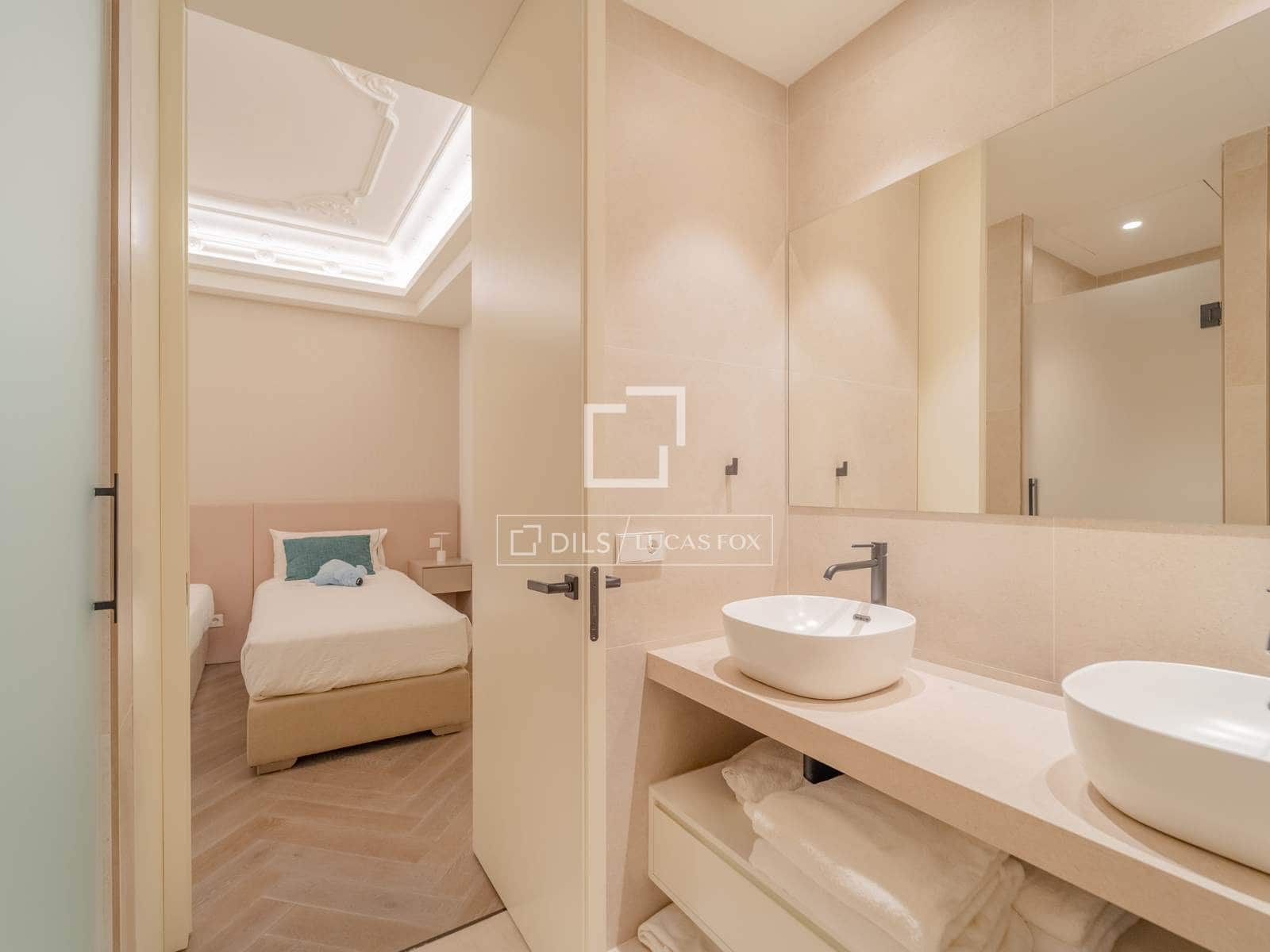 3 soveværelse Lejlighed til leje i Valencia by - € 5.500 (Ref: 10043316)