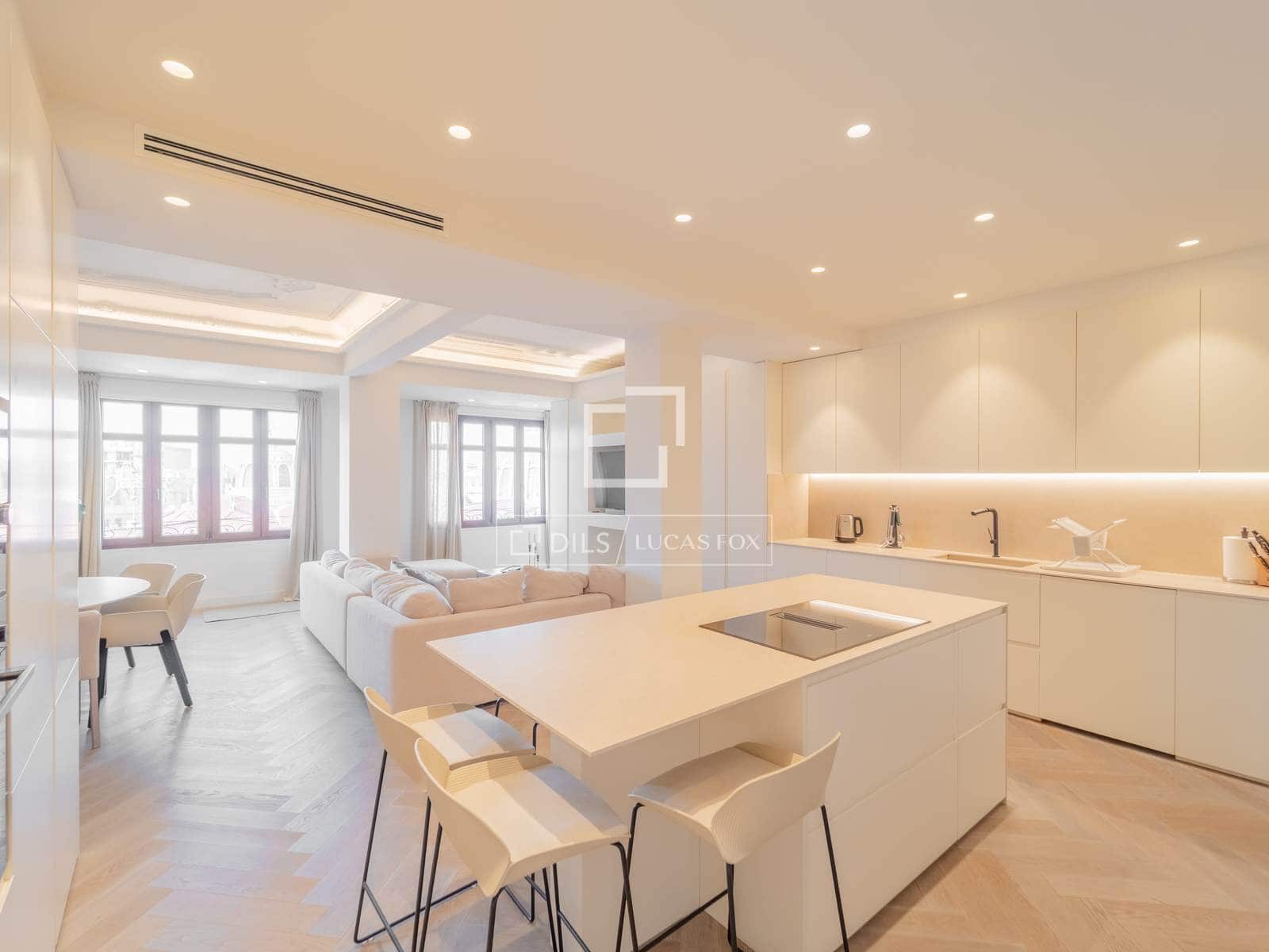 3 soveværelse Lejlighed til leje i Valencia by - € 5.500 (Ref: 10043316)