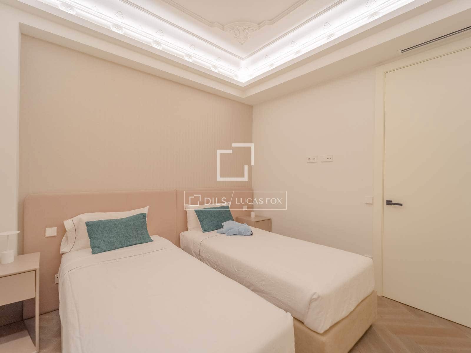 3 soveværelse Lejlighed til leje i Valencia by - € 5.500 (Ref: 10043316)