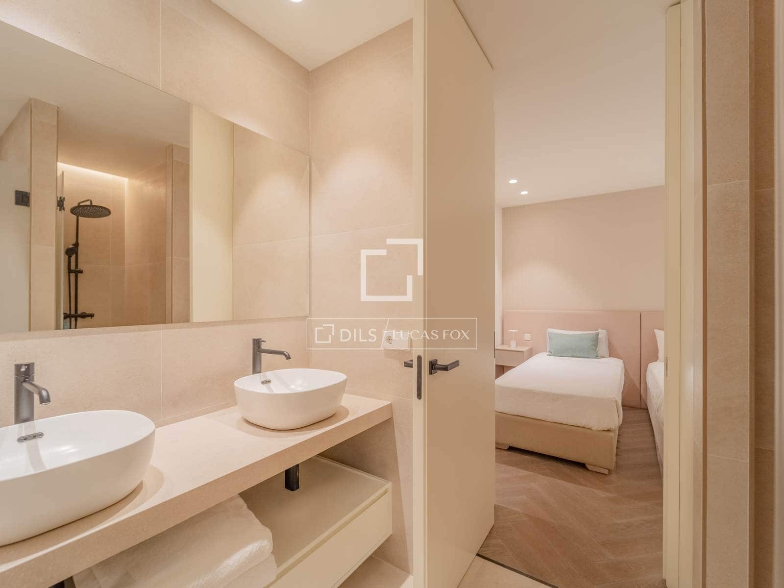 3 soveværelse Lejlighed til leje i Valencia by - € 5.500 (Ref: 10043316)