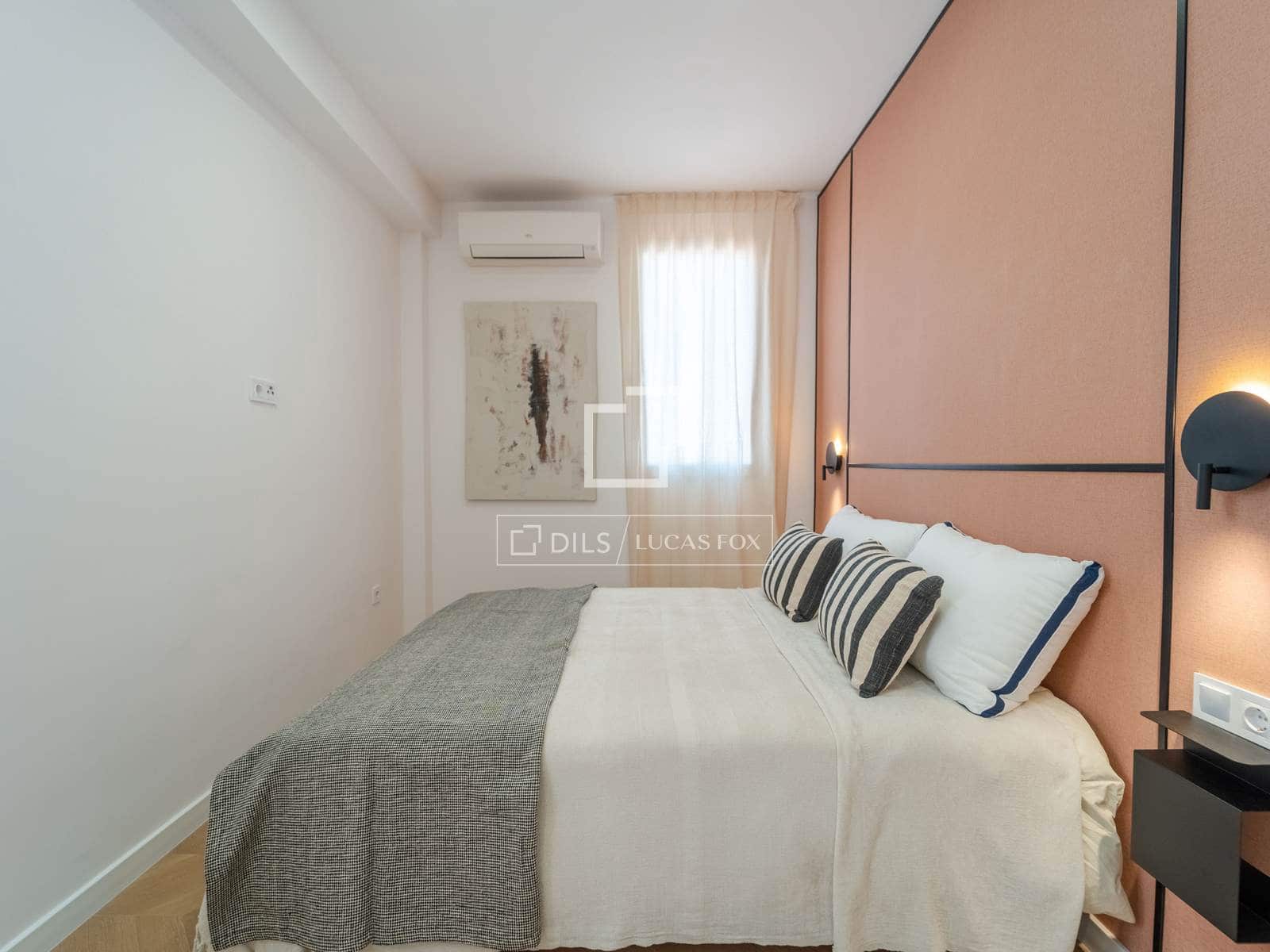 Apartamento de 2 habitaciones en València ciudad en alquiler - 2.300 € (Ref: 10043466)
