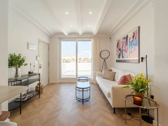 Apartamento de 2 habitaciones en València ciudad en alquiler - 2.300 € (Ref: 10043466)