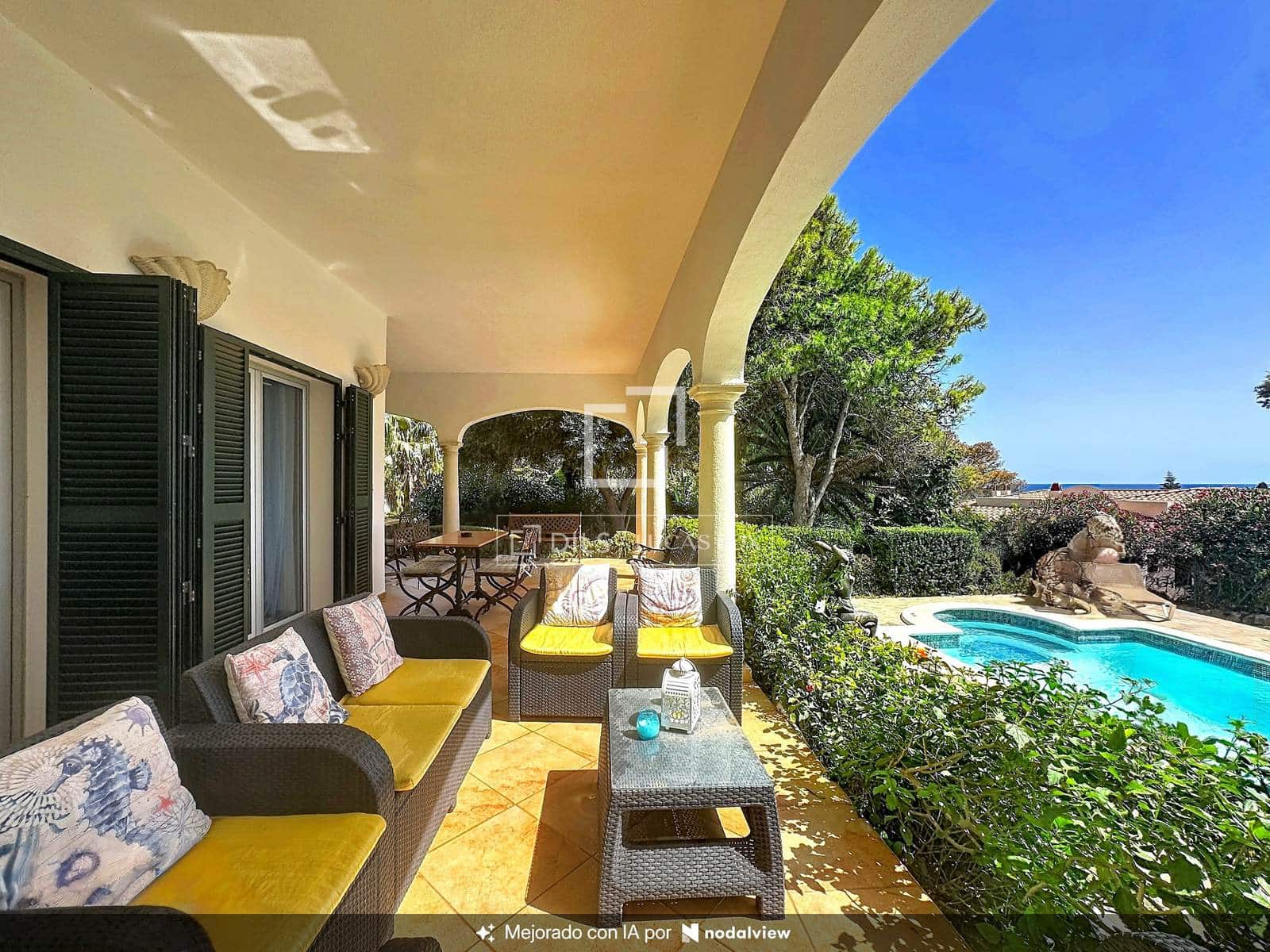 4 soverom Villa til salgs i San Luis / Sant Lluis med svømmebasseng garasje - € 1 700 000 (Ref: 10043589)