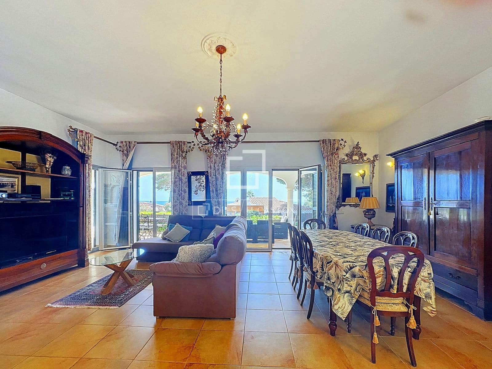 4 soverom Villa til salgs i San Luis / Sant Lluis med svømmebasseng garasje - € 1 700 000 (Ref: 10043589)