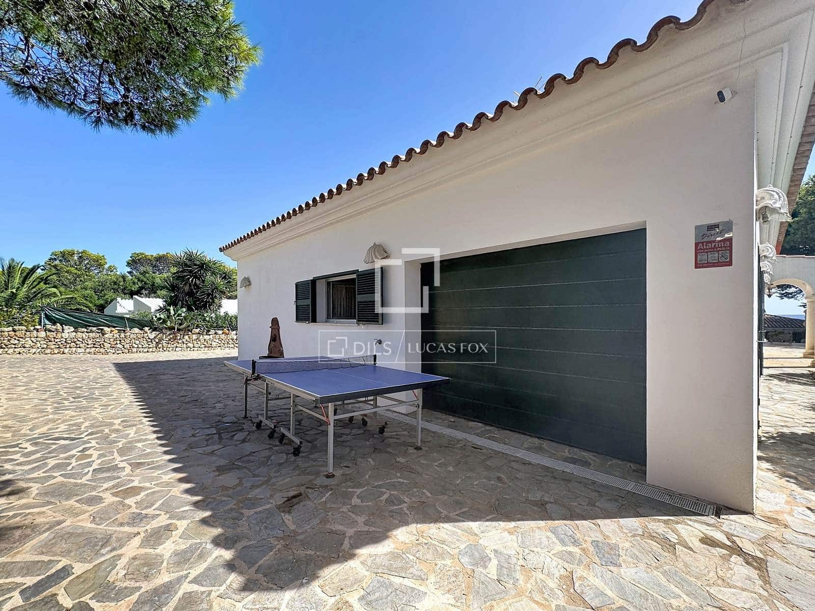 4 soverom Villa til salgs i San Luis / Sant Lluis med svømmebasseng garasje - € 1 700 000 (Ref: 10043589)