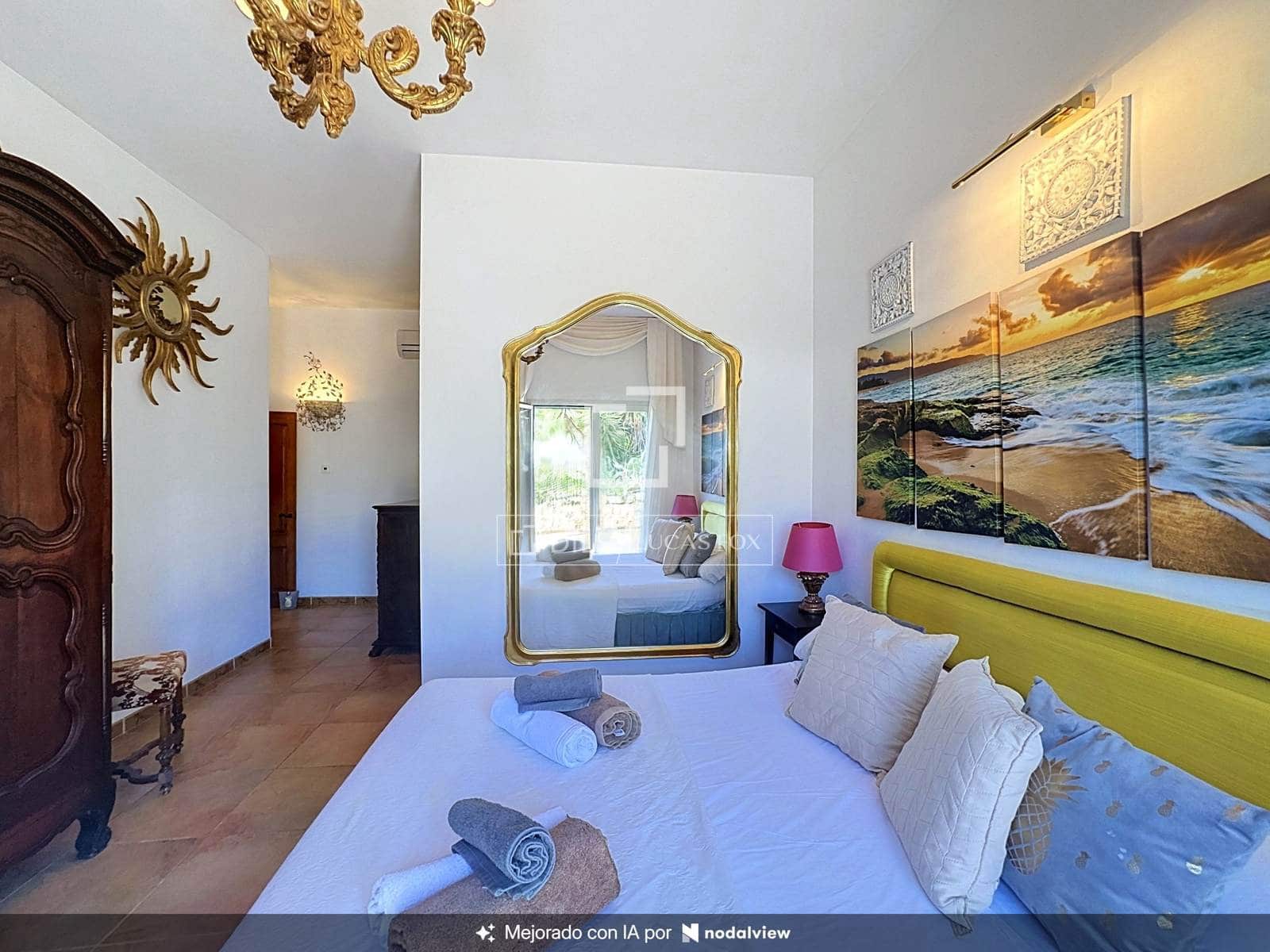 4 soverom Villa til salgs i San Luis / Sant Lluis med svømmebasseng garasje - € 1 700 000 (Ref: 10043589)