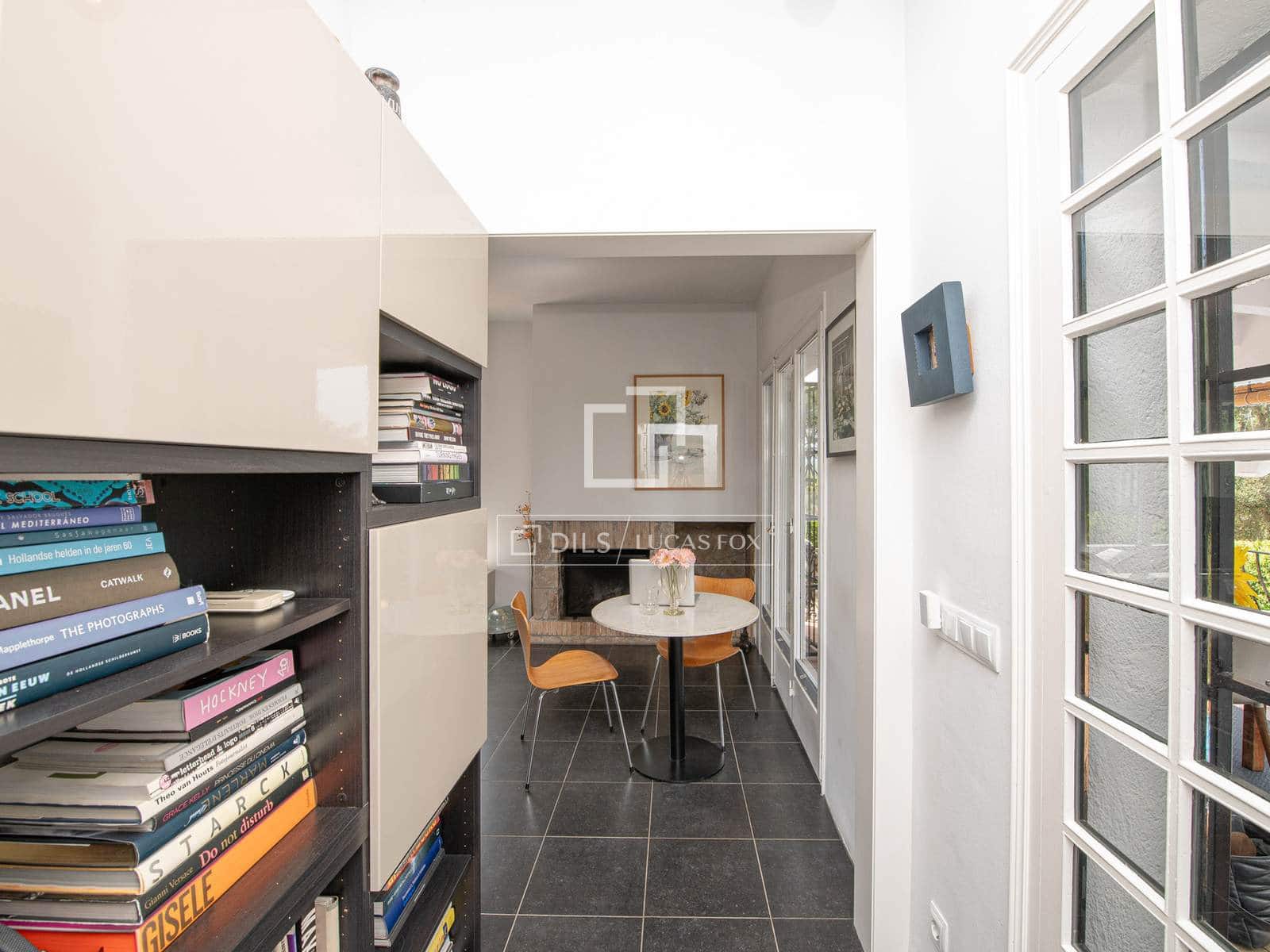 3 sypialnia Willa na sprzedaż w Santa Cristina d'Aro z basenem garażem - 525 000 € (Ref: 10044077)
