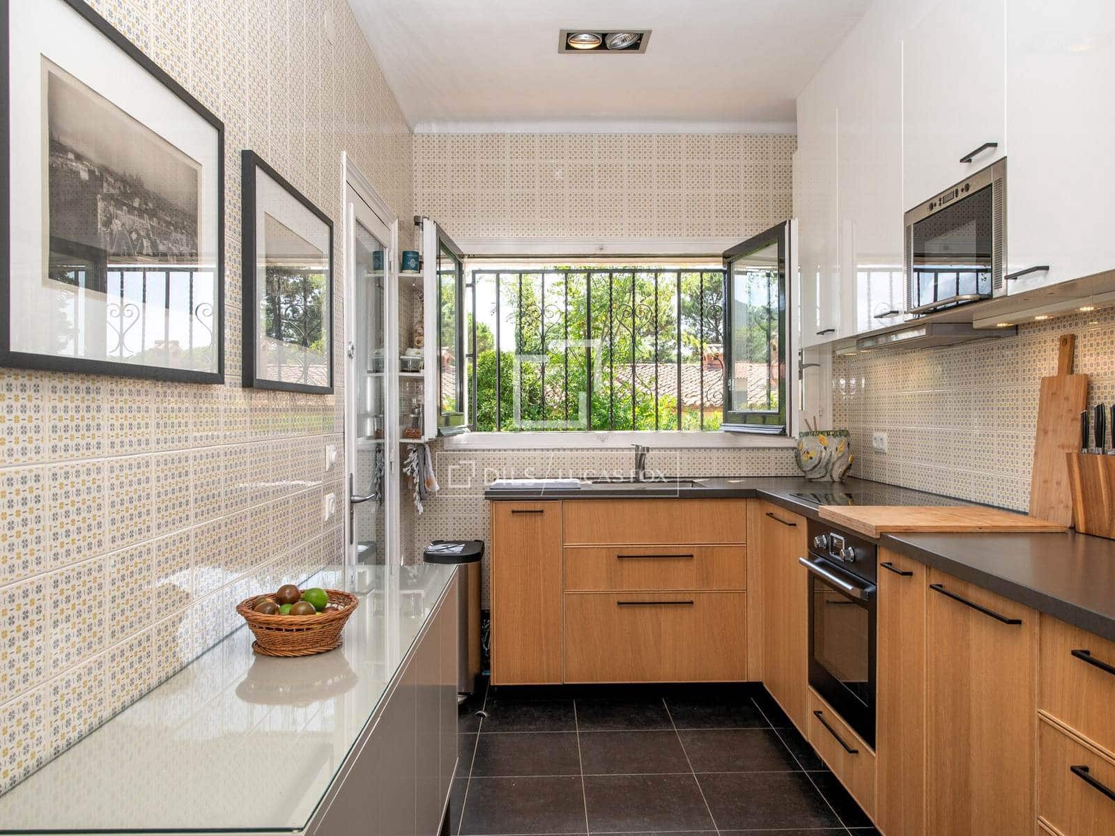 3 sypialnia Willa na sprzedaż w Santa Cristina d'Aro z basenem garażem - 525 000 € (Ref: 10044077)