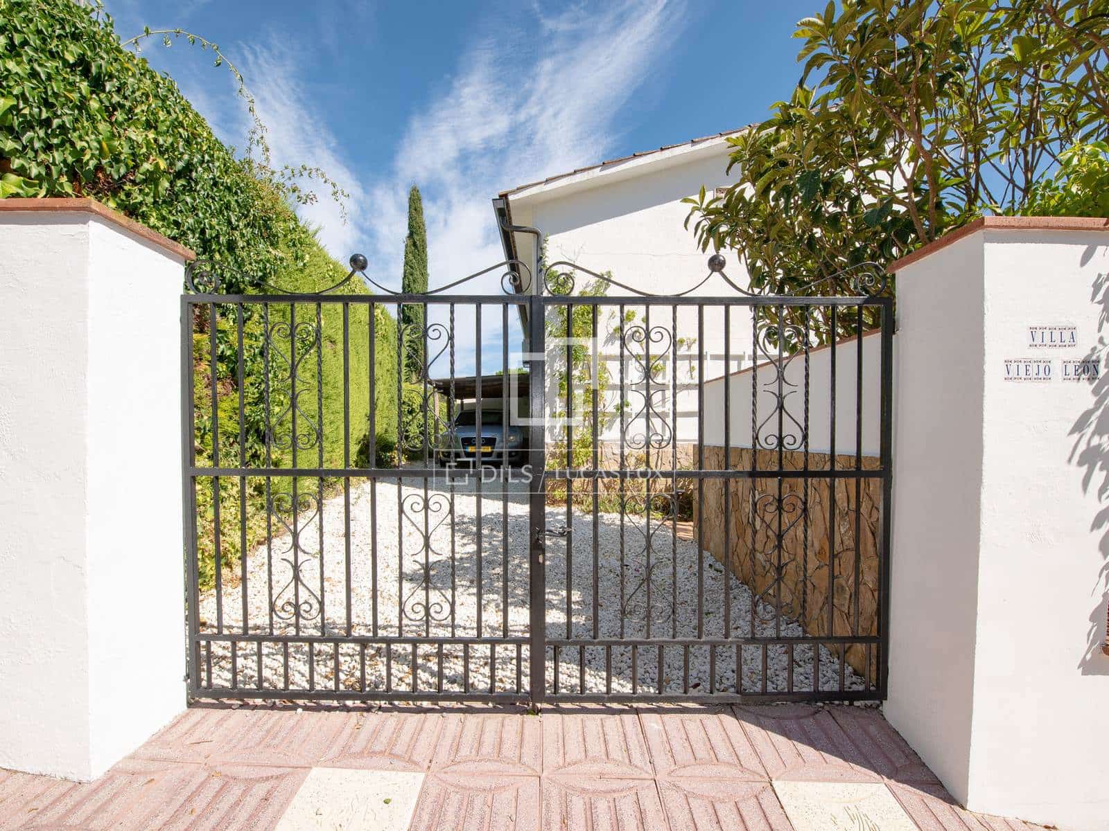 3 sypialnia Willa na sprzedaż w Santa Cristina d'Aro z basenem garażem - 525 000 € (Ref: 10044077)
