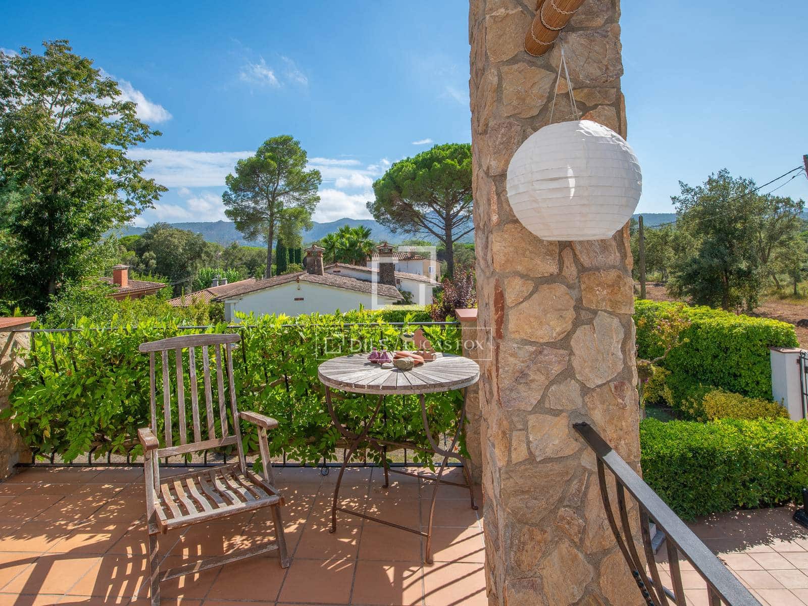 3 sypialnia Willa na sprzedaż w Santa Cristina d'Aro z basenem garażem - 525 000 € (Ref: 10044077)
