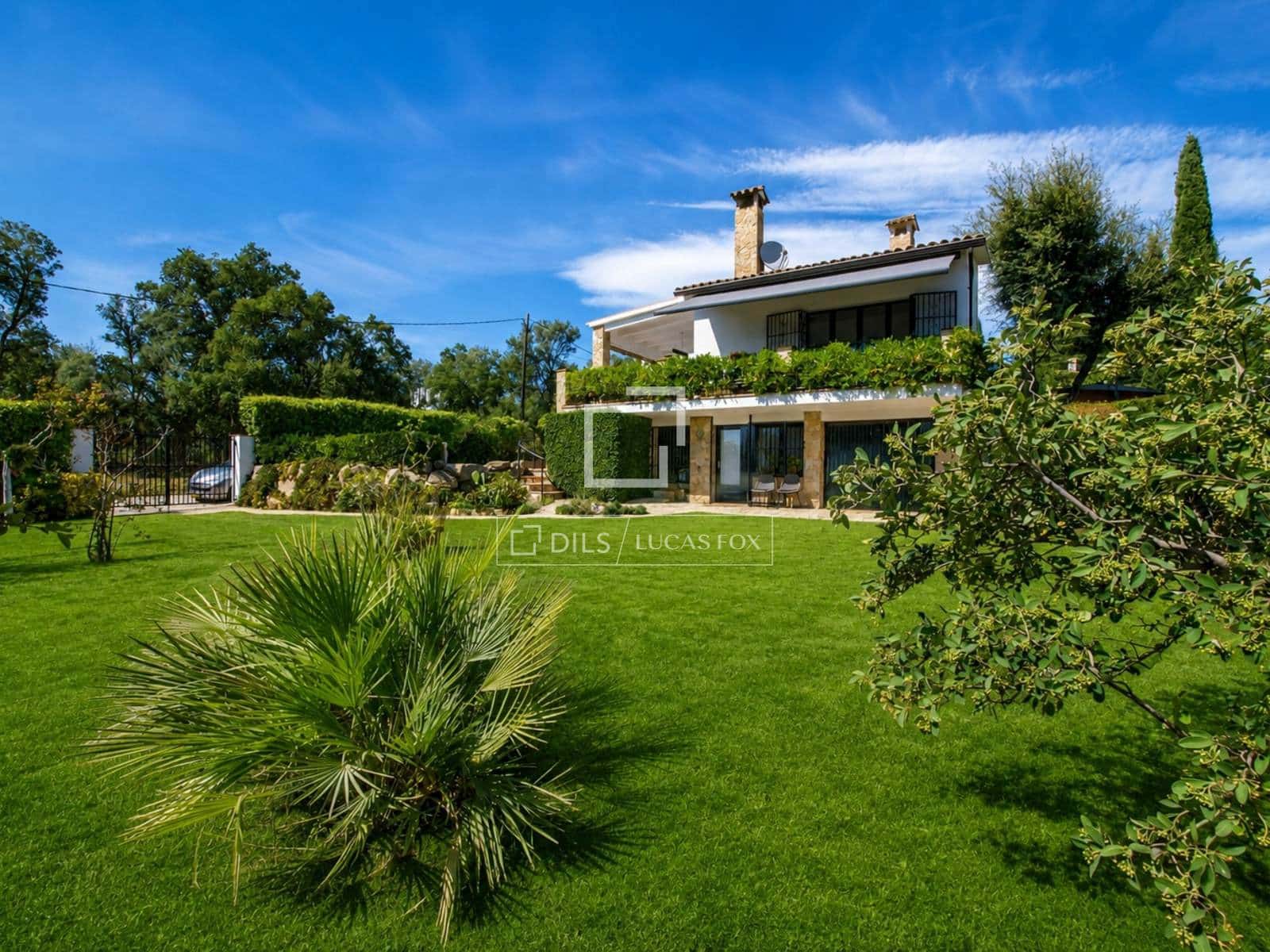 3 sypialnia Willa na sprzedaż w Santa Cristina d'Aro z basenem garażem - 525 000 € (Ref: 10044077)