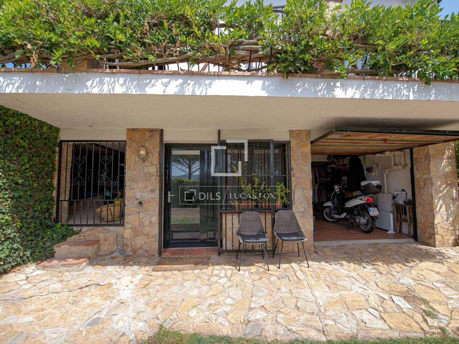 3 sypialnia Willa na sprzedaż w Santa Cristina d'Aro z basenem garażem - 525 000 € (Ref: 10044077)