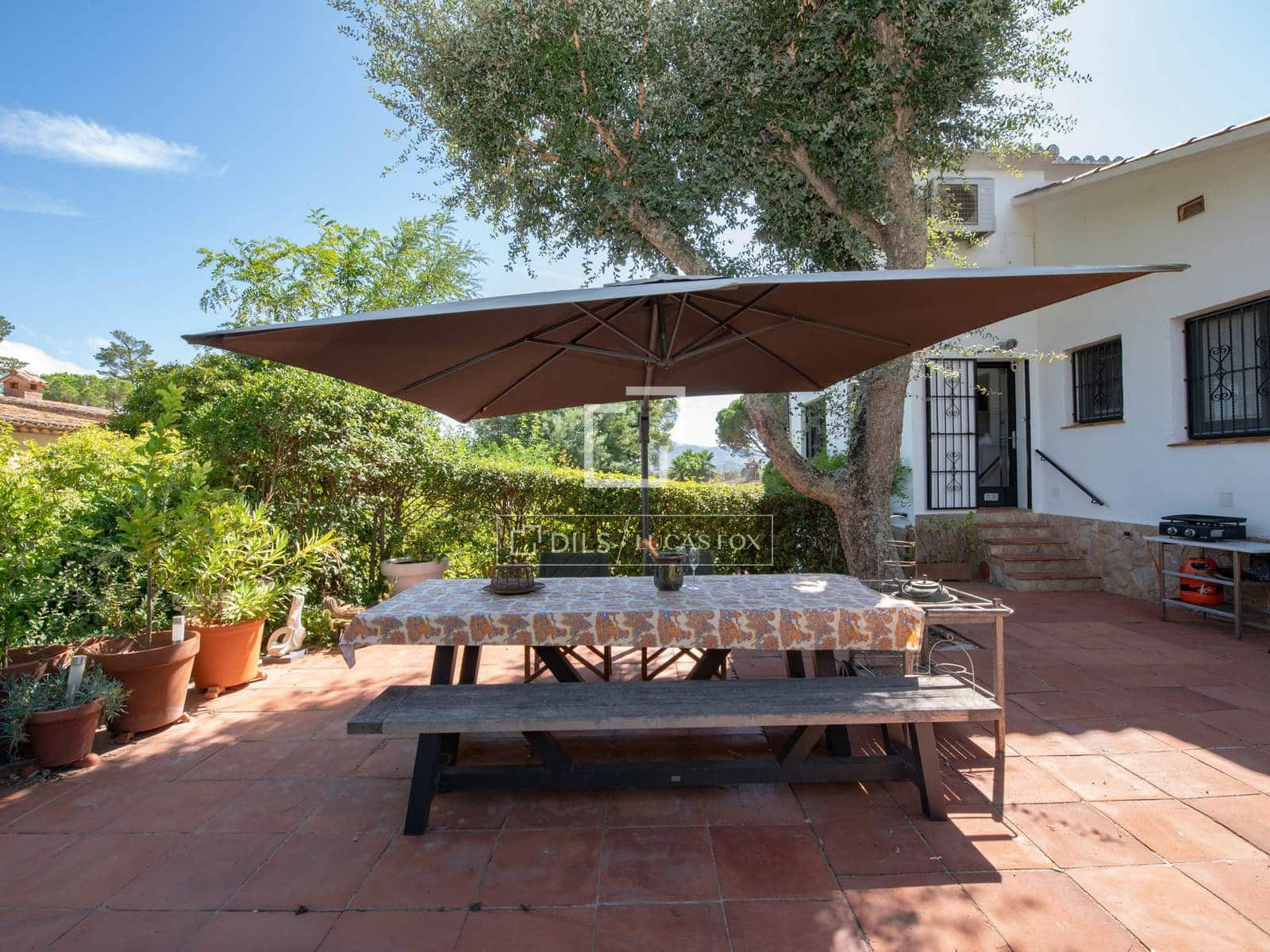 3 sypialnia Willa na sprzedaż w Santa Cristina d'Aro z basenem garażem - 525 000 € (Ref: 10044077)
