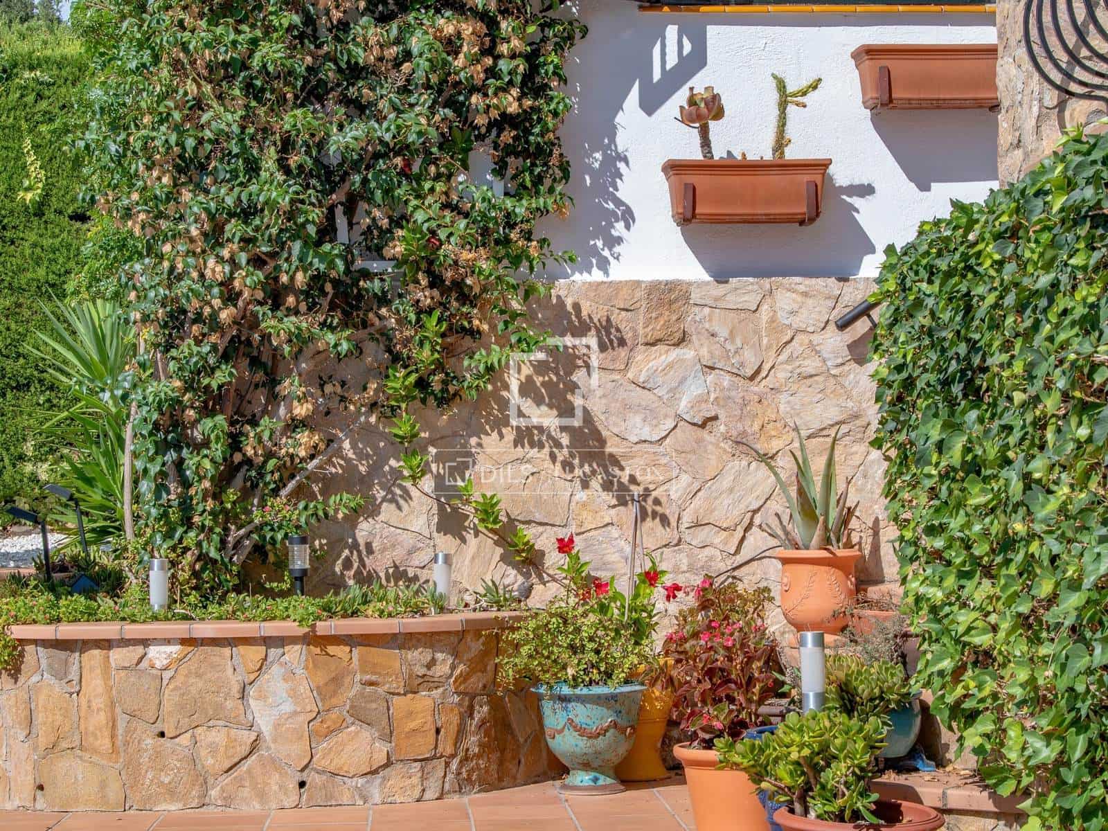 3 sypialnia Willa na sprzedaż w Santa Cristina d'Aro z basenem garażem - 525 000 € (Ref: 10044077)
