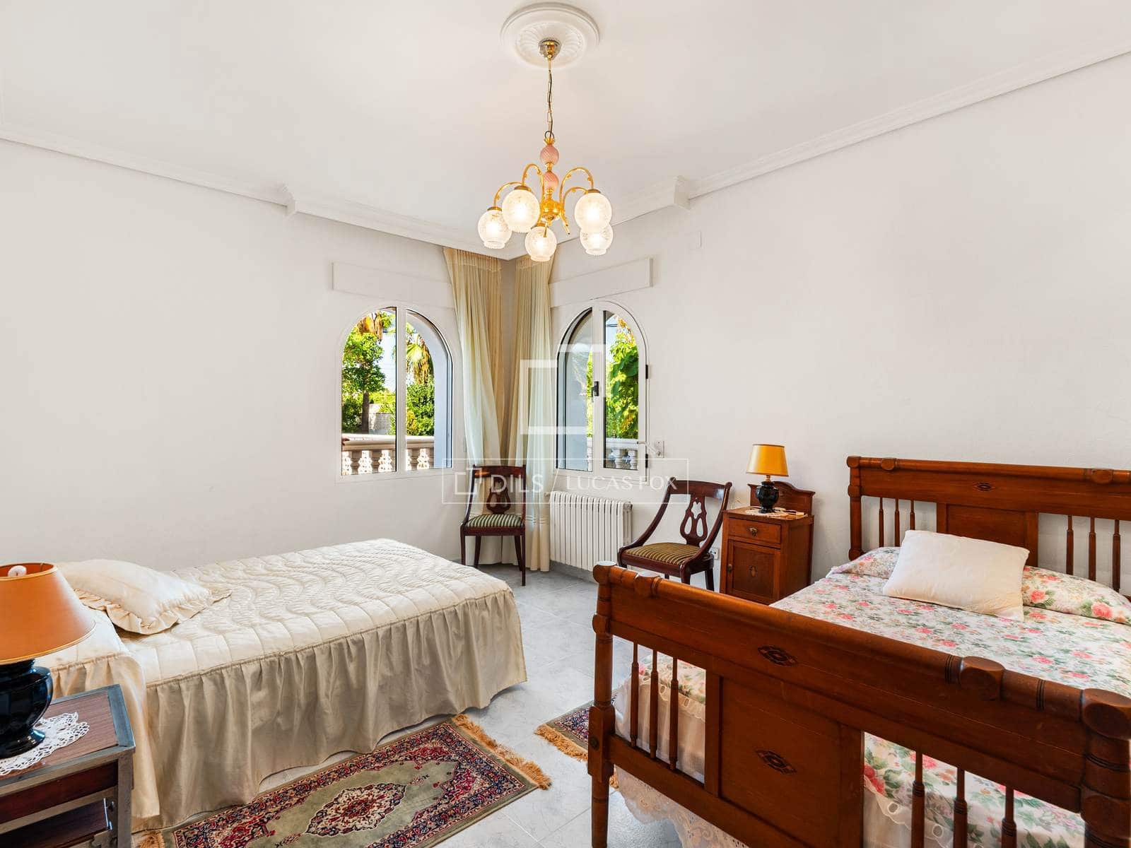 4 slaapkamer Villa te koop in Alfaz del Pi / L'Alfas del Pi met zwembad garage - € 3.500.000 (Ref: 10045464)