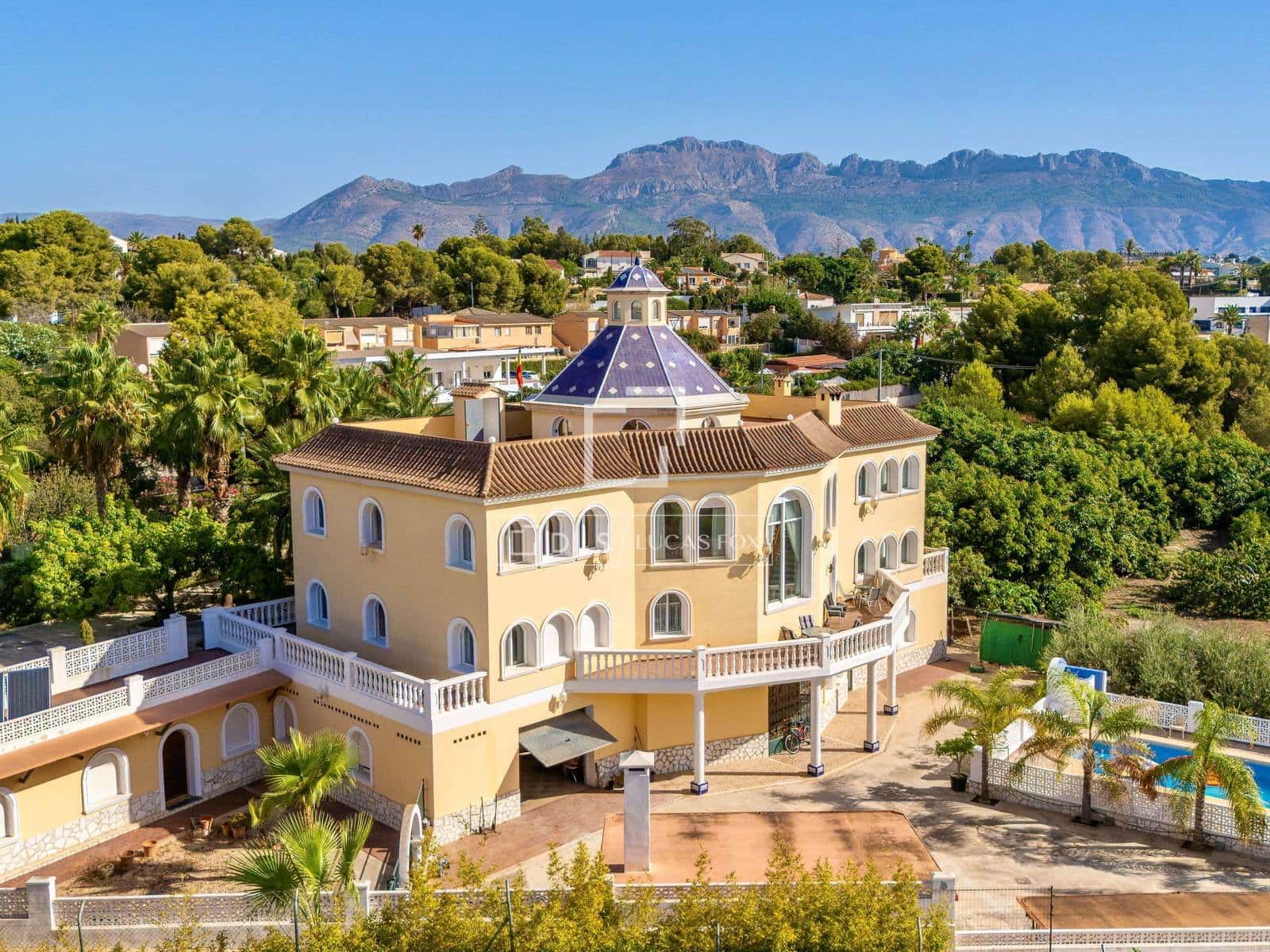 4 slaapkamer Villa te koop in Alfaz del Pi / L'Alfas del Pi met zwembad garage - € 3.500.000 (Ref: 10045464)