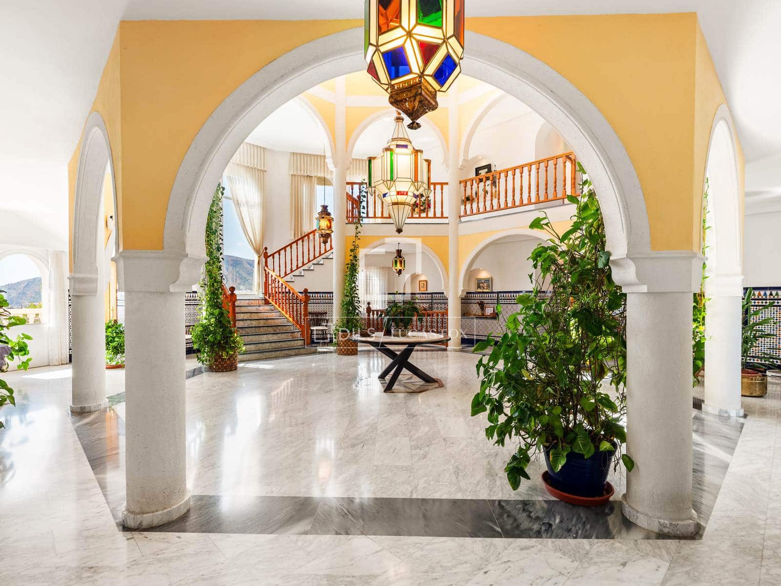 4 slaapkamer Villa te koop in Alfaz del Pi / L'Alfas del Pi met zwembad garage - € 3.500.000 (Ref: 10045464)