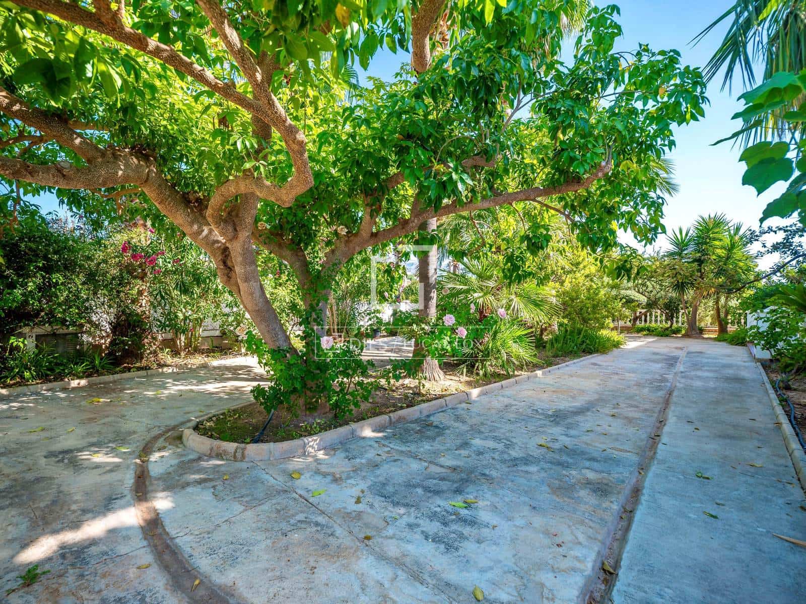 4 slaapkamer Villa te koop in Alfaz del Pi / L'Alfas del Pi met zwembad garage - € 3.500.000 (Ref: 10045464)