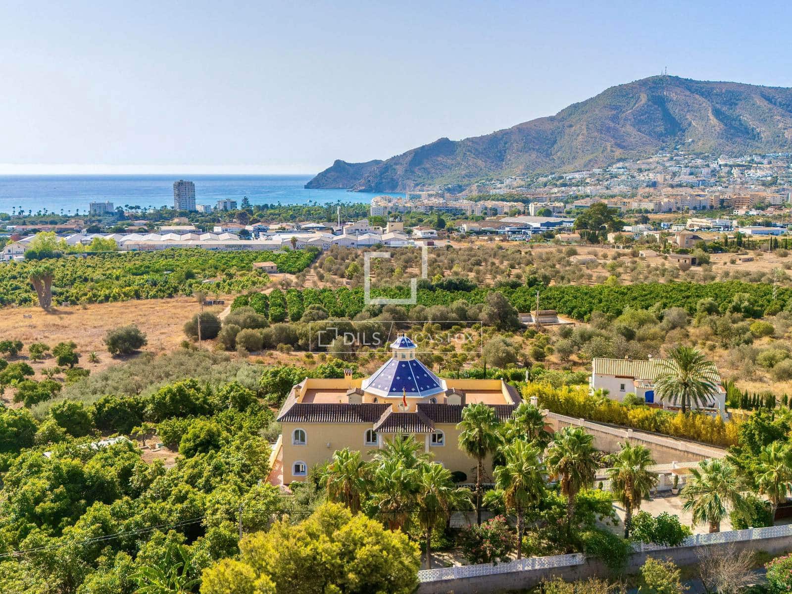 4 slaapkamer Villa te koop in Alfaz del Pi / L'Alfas del Pi met zwembad garage - € 3.500.000 (Ref: 10045464)