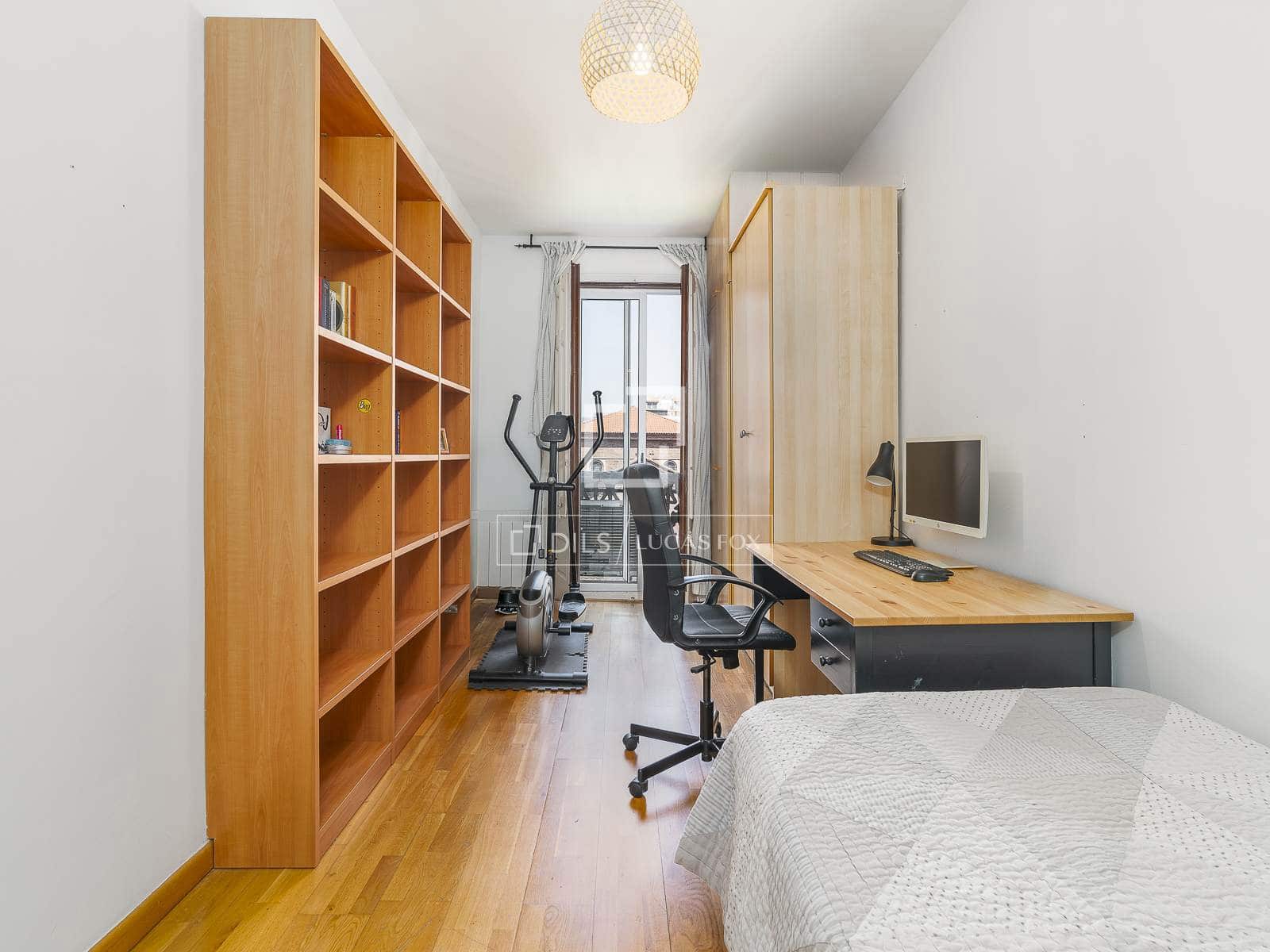 3 soveværelse Lejlighed til salg i Barcelona by - € 825.000 (Ref: 10045465)