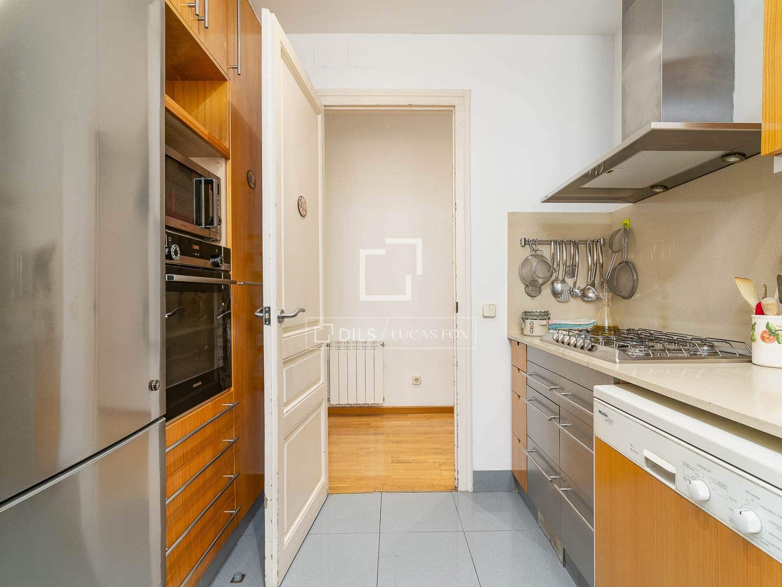 3 soveværelse Lejlighed til salg i Barcelona by - € 825.000 (Ref: 10045465)