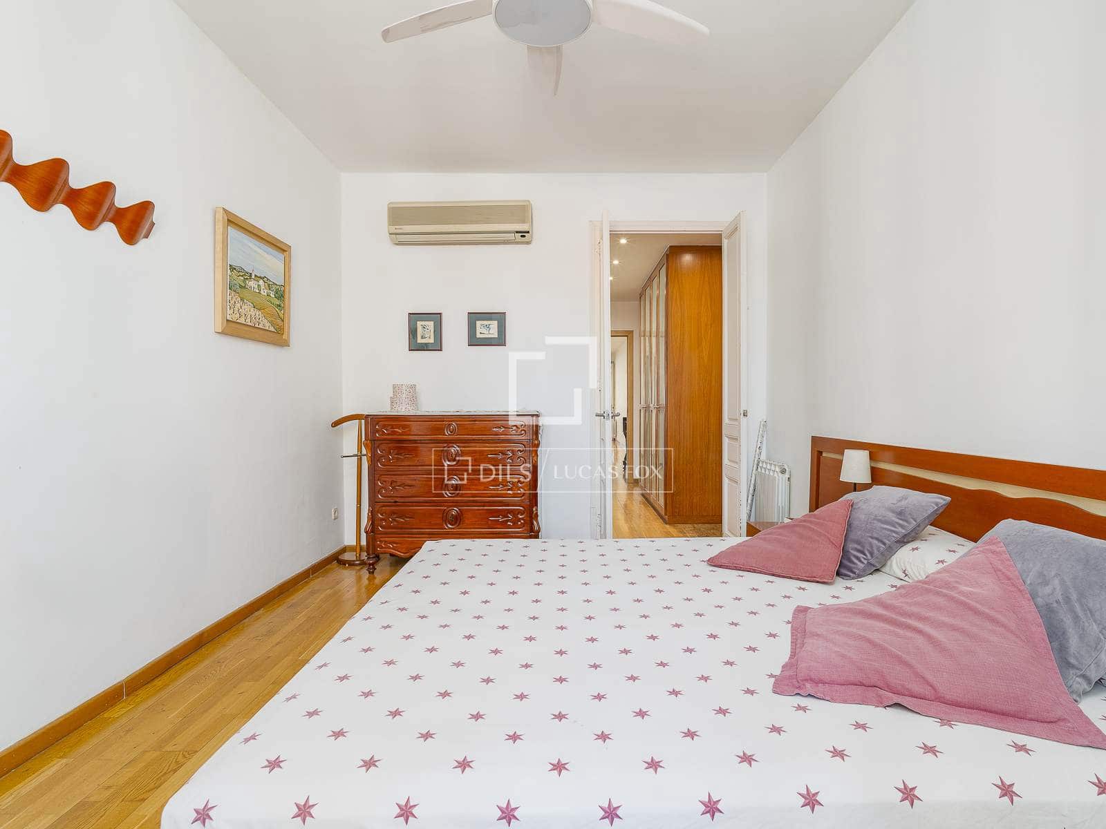 3 soveværelse Lejlighed til salg i Barcelona by - € 825.000 (Ref: 10045465)