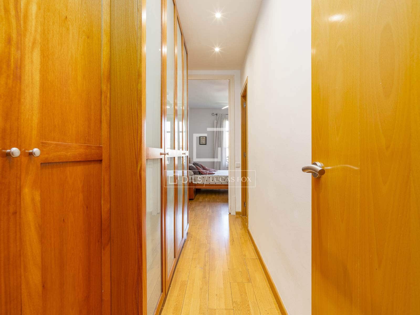 3 soveværelse Lejlighed til salg i Barcelona by - € 825.000 (Ref: 10045465)