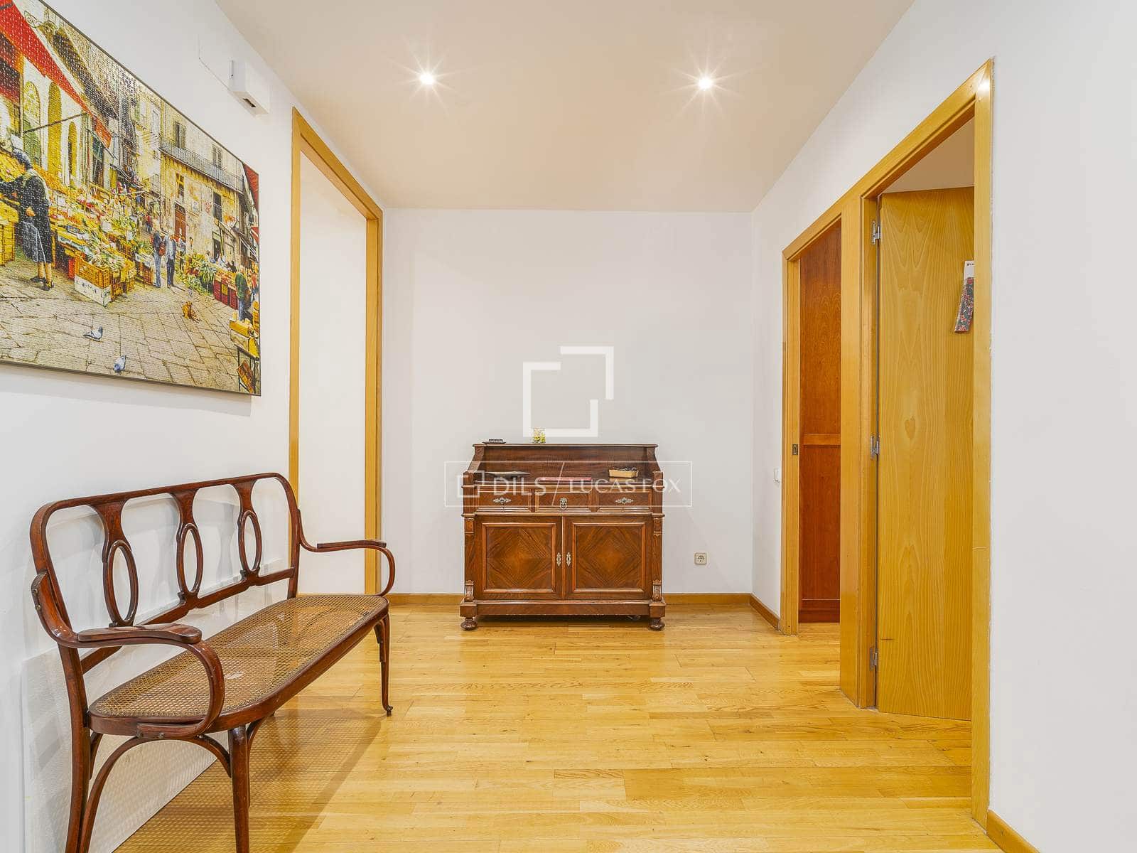 3 soveværelse Lejlighed til salg i Barcelona by - € 825.000 (Ref: 10045465)