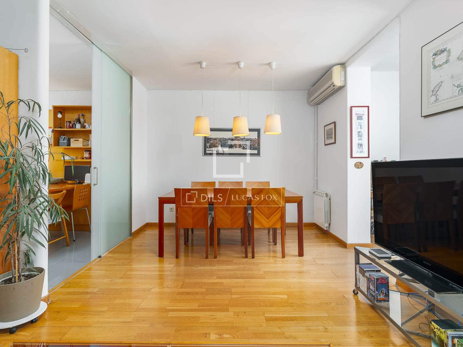 3 soveværelse Lejlighed til salg i Barcelona by - € 825.000 (Ref: 10045465)