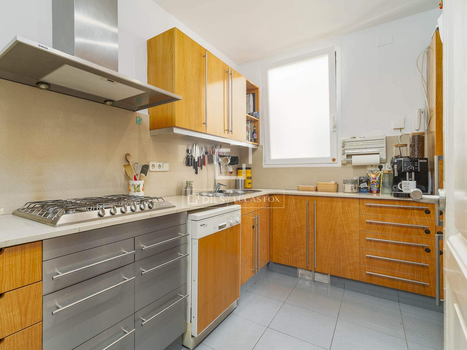 3 soveværelse Lejlighed til salg i Barcelona by - € 825.000 (Ref: 10045465)