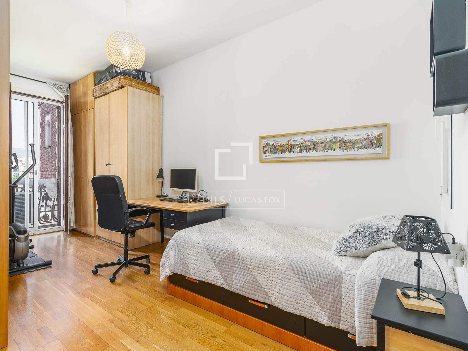3 soveværelse Lejlighed til salg i Barcelona by - € 825.000 (Ref: 10045465)