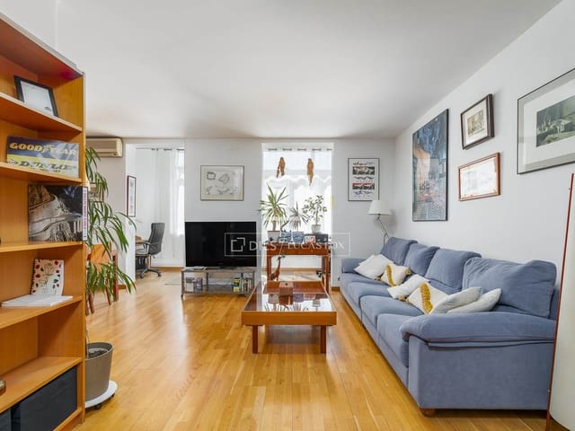 3 soveværelse Lejlighed til salg i Barcelona by - € 825.000 (Ref: 10045465)
