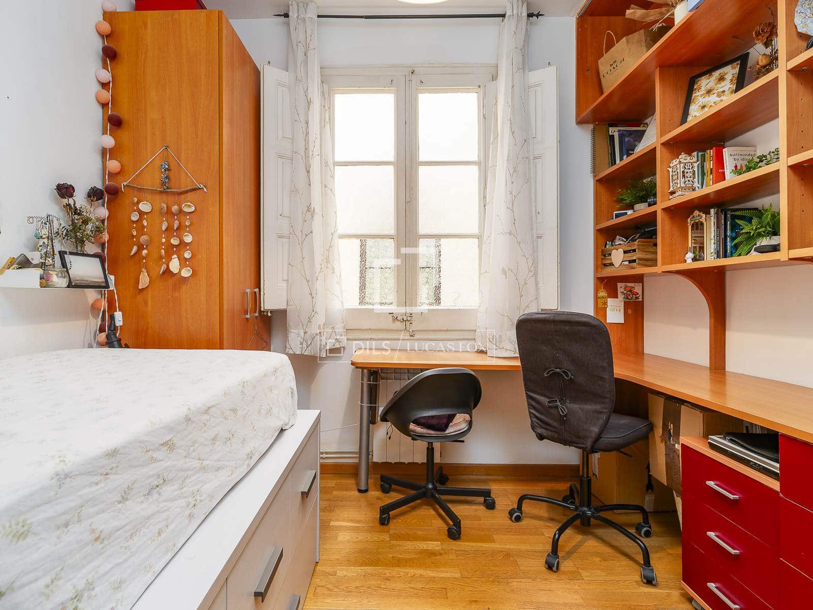 3 soveværelse Lejlighed til salg i Barcelona by - € 825.000 (Ref: 10045465)