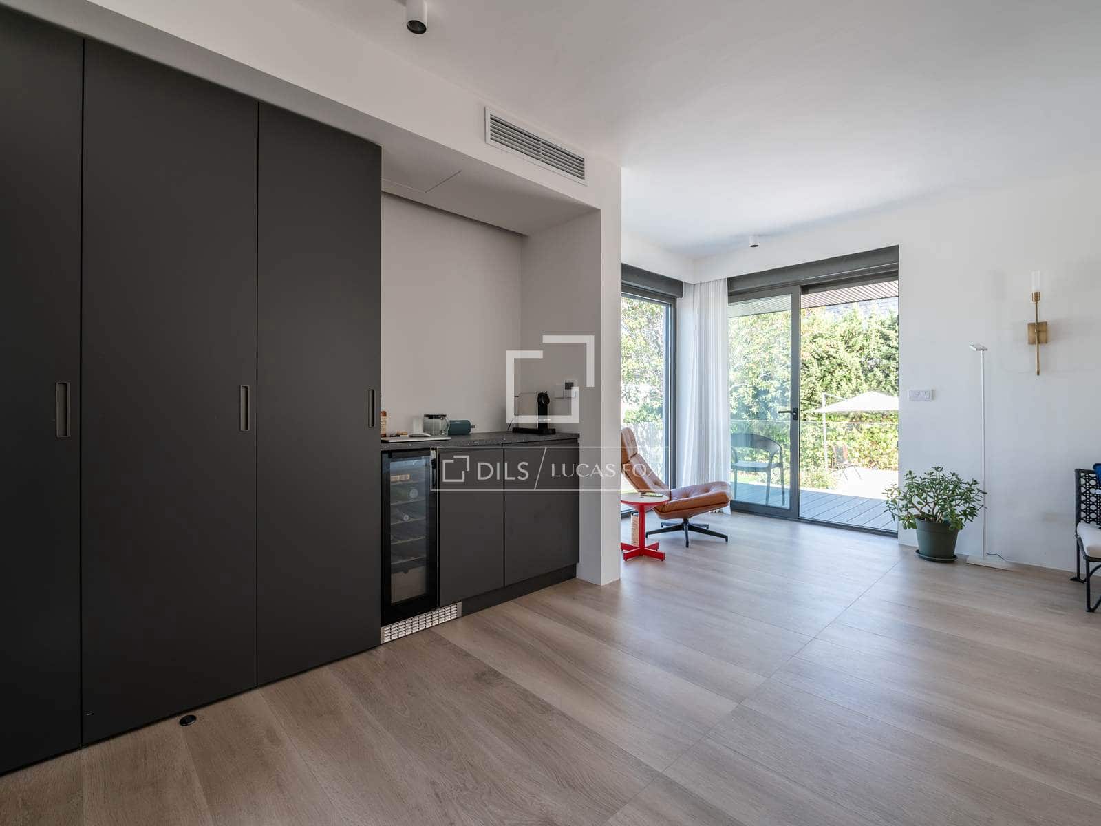 3 bedroom Villa for sale in Alcobendas with pool garage - € 1,750,000 (Ref: 10045694)