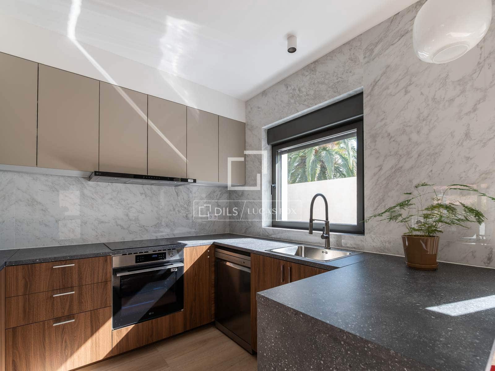 3 bedroom Villa for sale in Alcobendas with pool garage - € 1,750,000 (Ref: 10045694)