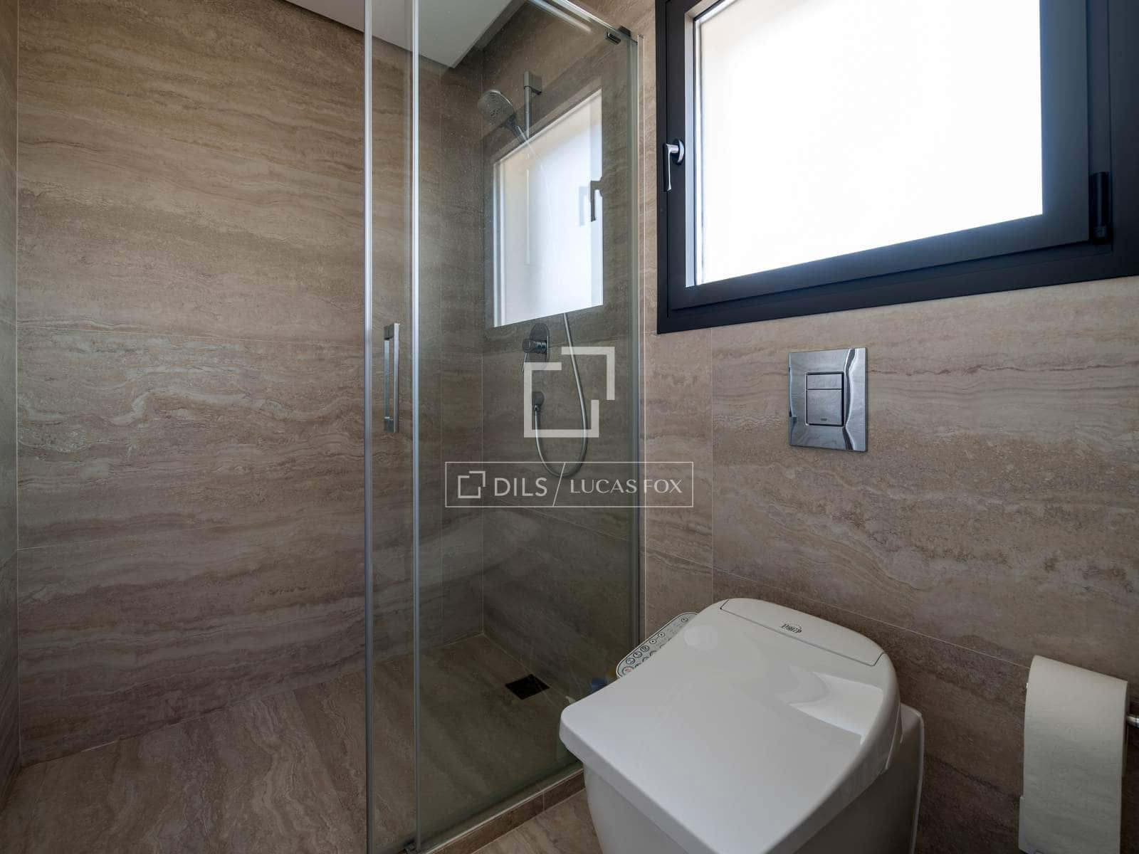3 bedroom Villa for sale in Alcobendas with pool garage - € 1,750,000 (Ref: 10045694)
