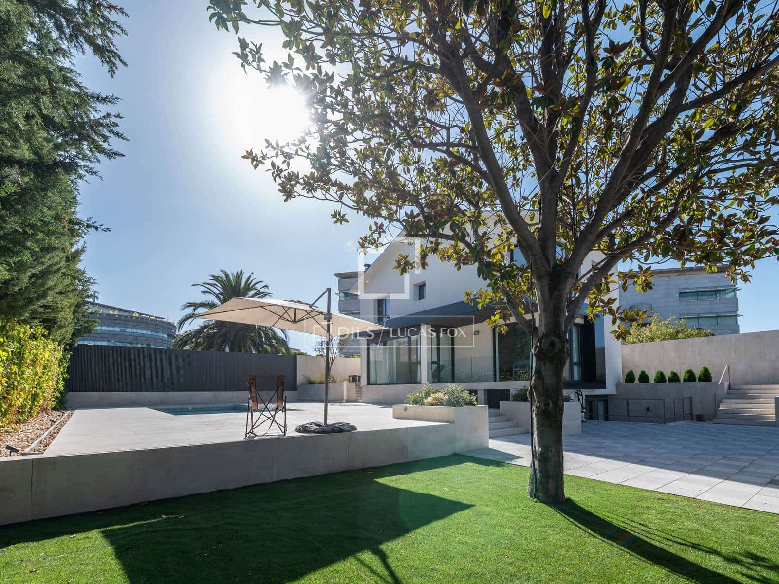 3 bedroom Villa for sale in Alcobendas with pool garage - € 1,750,000 (Ref: 10045694)