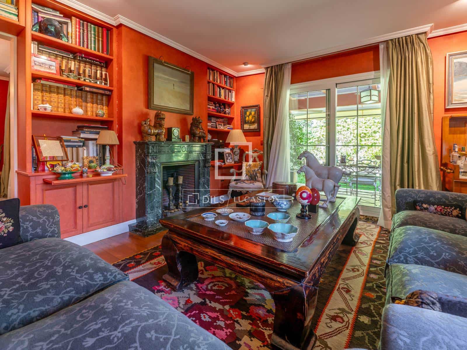 4 Zimmer Villa zu verkaufen in Madrid Stadt mit Pool Garage - 2.795.000 € (Ref: 10045695)
