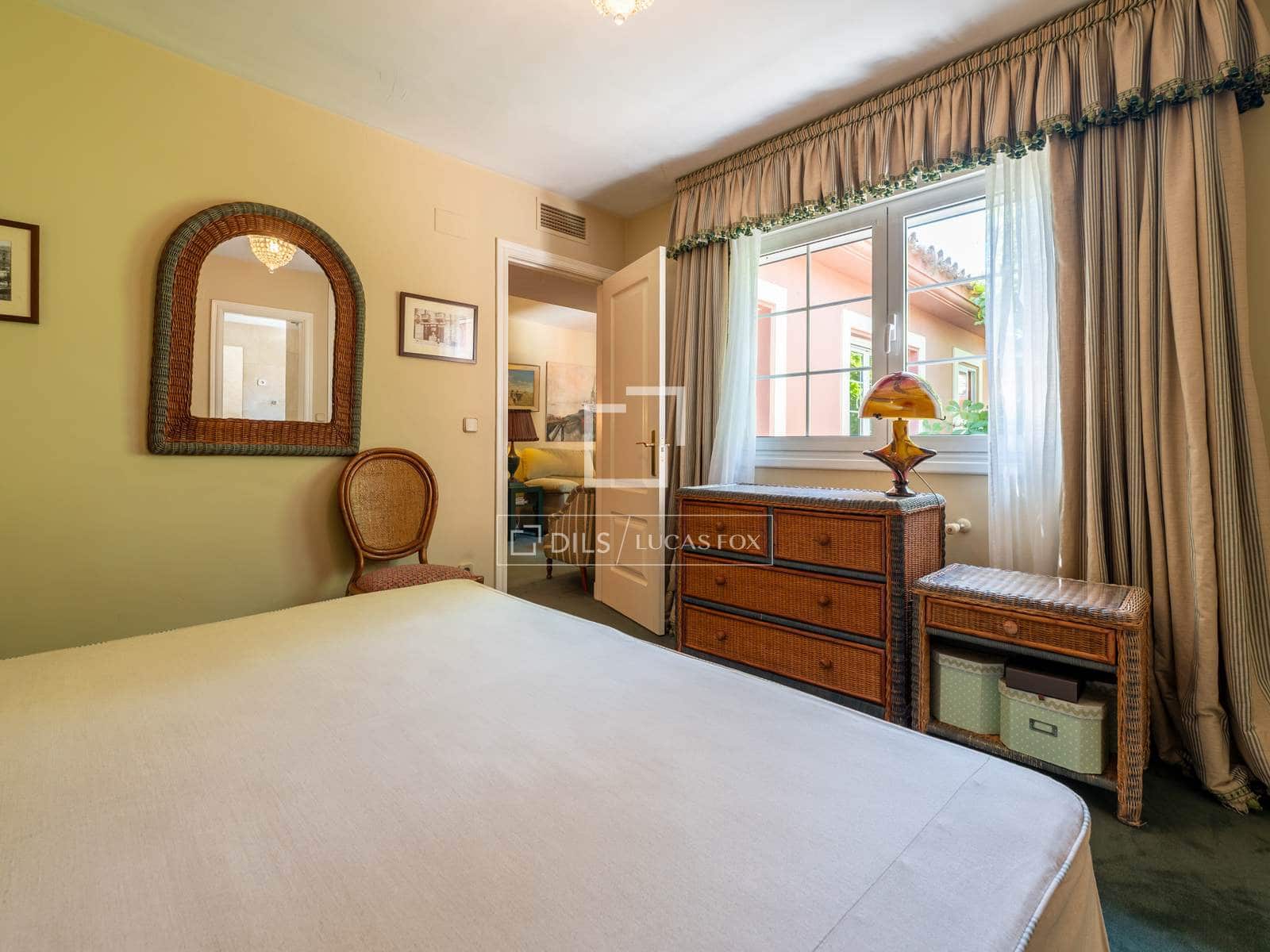 4 Zimmer Villa zu verkaufen in Madrid Stadt mit Pool Garage - 2.795.000 € (Ref: 10045695)