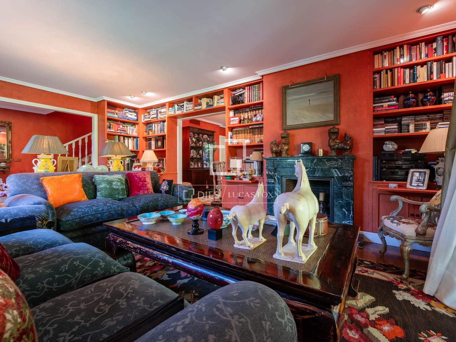 4 Zimmer Villa zu verkaufen in Madrid Stadt mit Pool Garage - 2.795.000 € (Ref: 10045695)