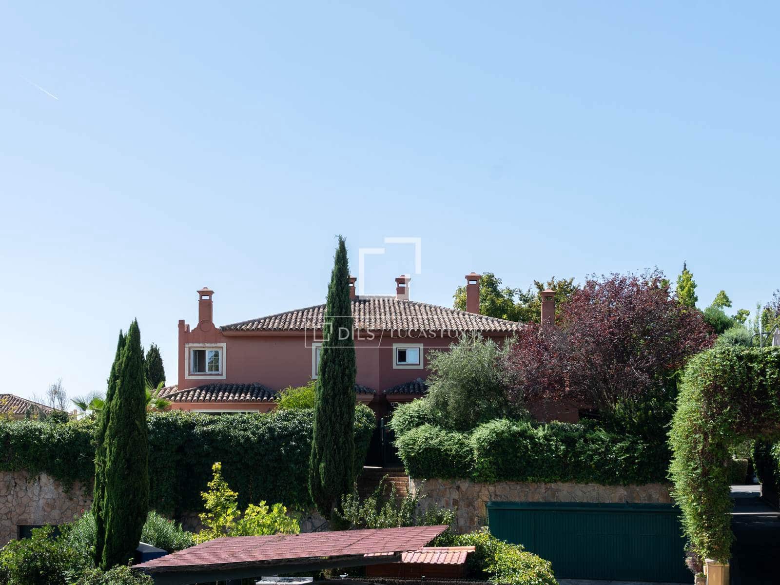 4 Zimmer Villa zu verkaufen in Madrid Stadt mit Pool Garage - 2.795.000 € (Ref: 10045695)