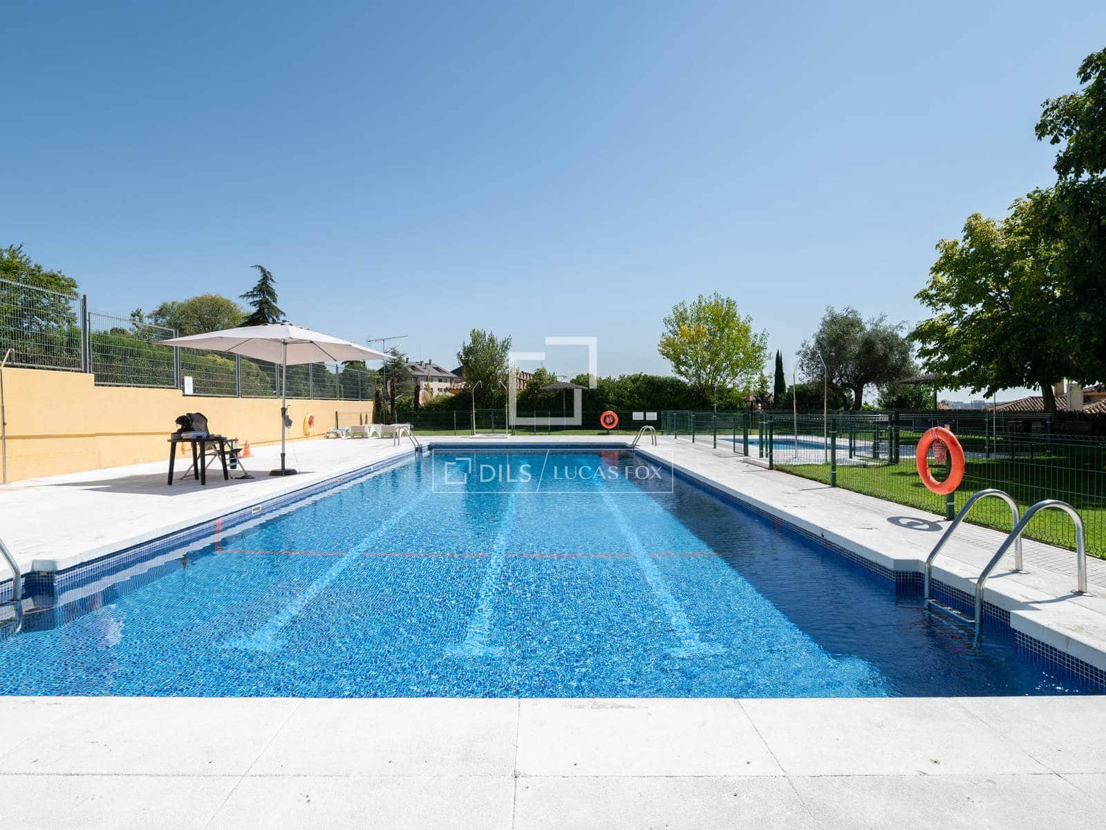 4 Zimmer Villa zu verkaufen in Madrid Stadt mit Pool Garage - 2.795.000 € (Ref: 10045695)