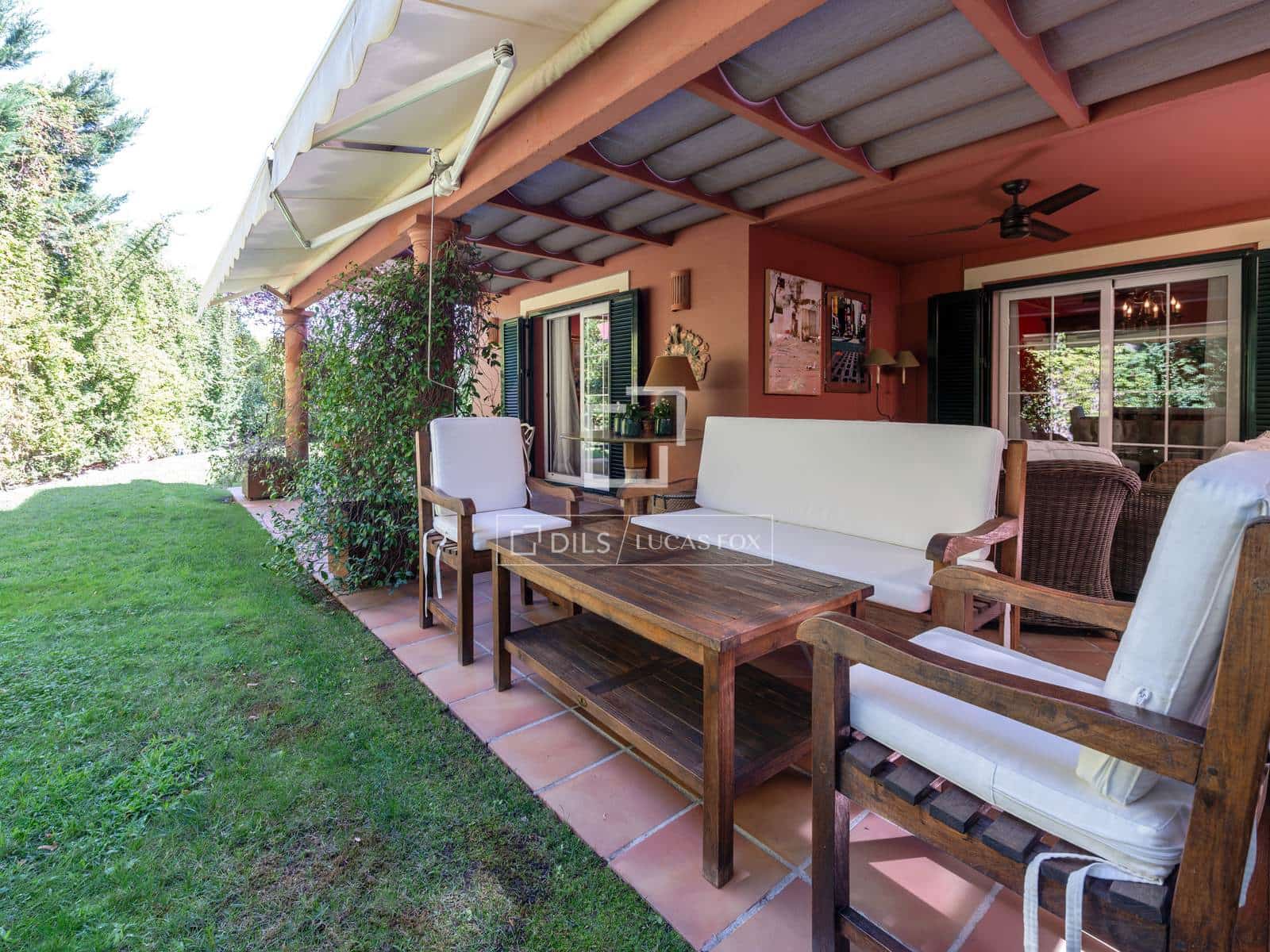 4 Zimmer Villa zu verkaufen in Madrid Stadt mit Pool Garage - 2.795.000 € (Ref: 10045695)