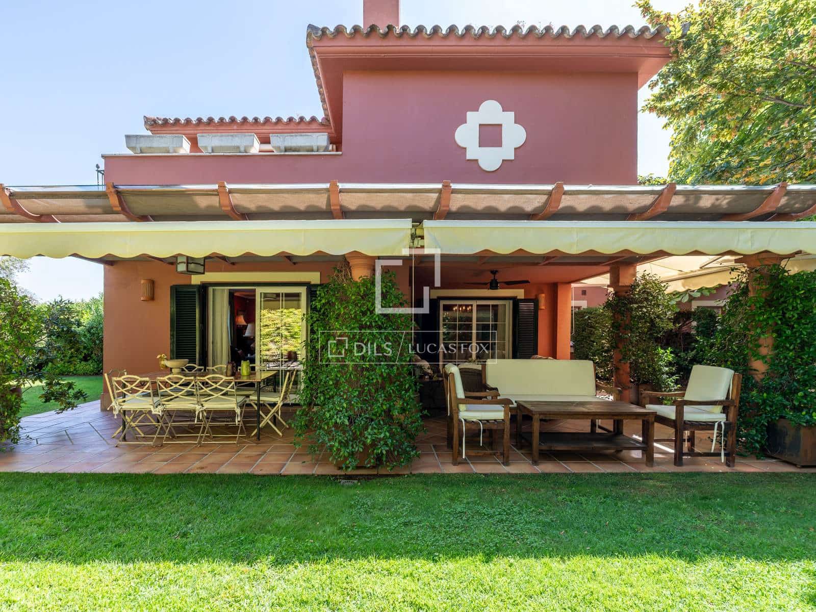 4 Zimmer Villa zu verkaufen in Madrid Stadt mit Pool Garage - 2.795.000 € (Ref: 10045695)