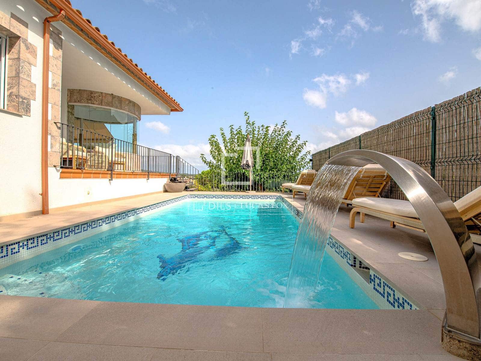 5 bedroom Villa for sale in Calonge i Sant Antoni with pool garage - € 995,000 (Ref: 10045696)
