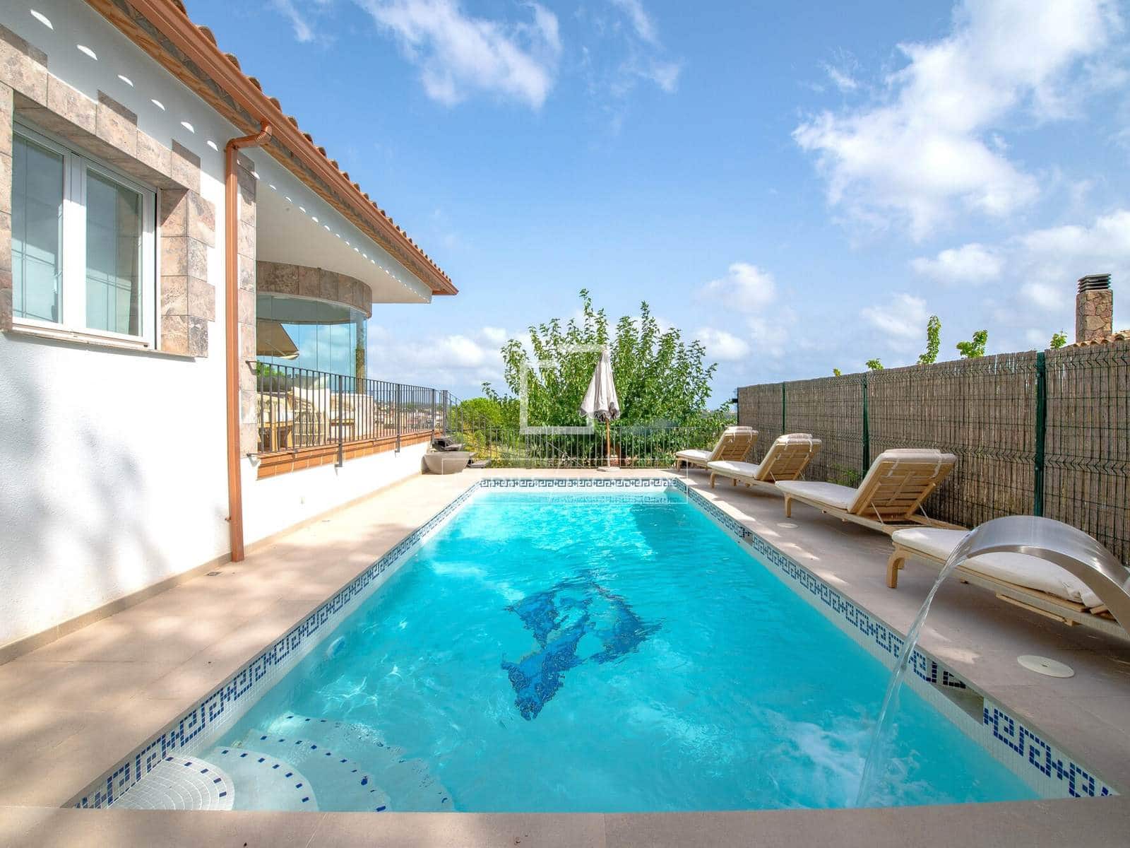 5 bedroom Villa for sale in Calonge i Sant Antoni with pool garage - € 995,000 (Ref: 10045696)
