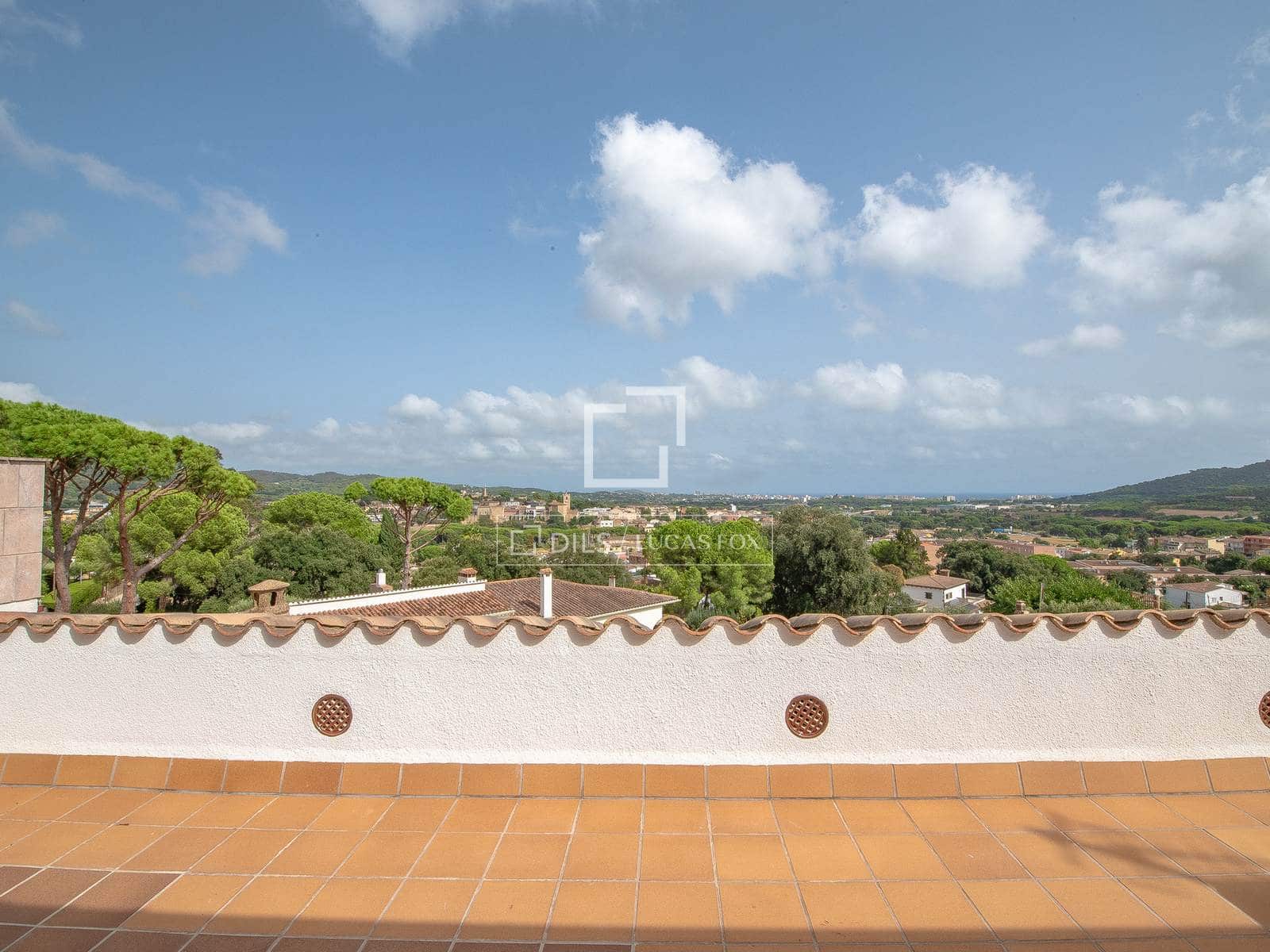 5 bedroom Villa for sale in Calonge i Sant Antoni with pool garage - € 995,000 (Ref: 10045696)
