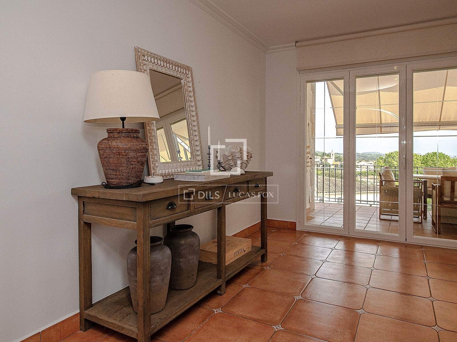 5 bedroom Villa for sale in Calonge i Sant Antoni with pool garage - € 995,000 (Ref: 10045696)